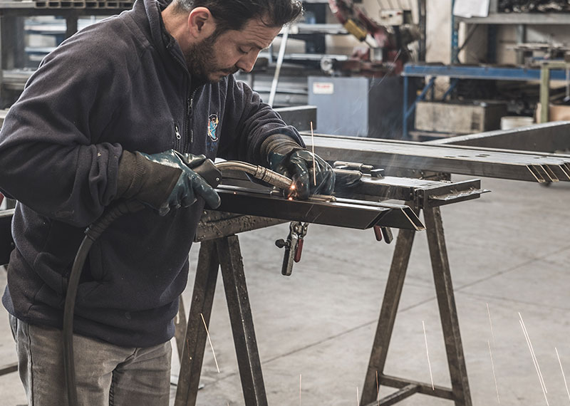 Lavoro-a-mano Carpenteria a Cassina de' pecchi